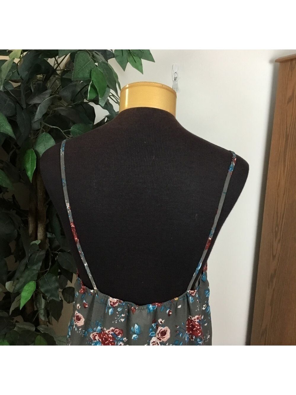 SELF Esteem XL semi sheer floral cami with crochet details - Picture 7 of 12